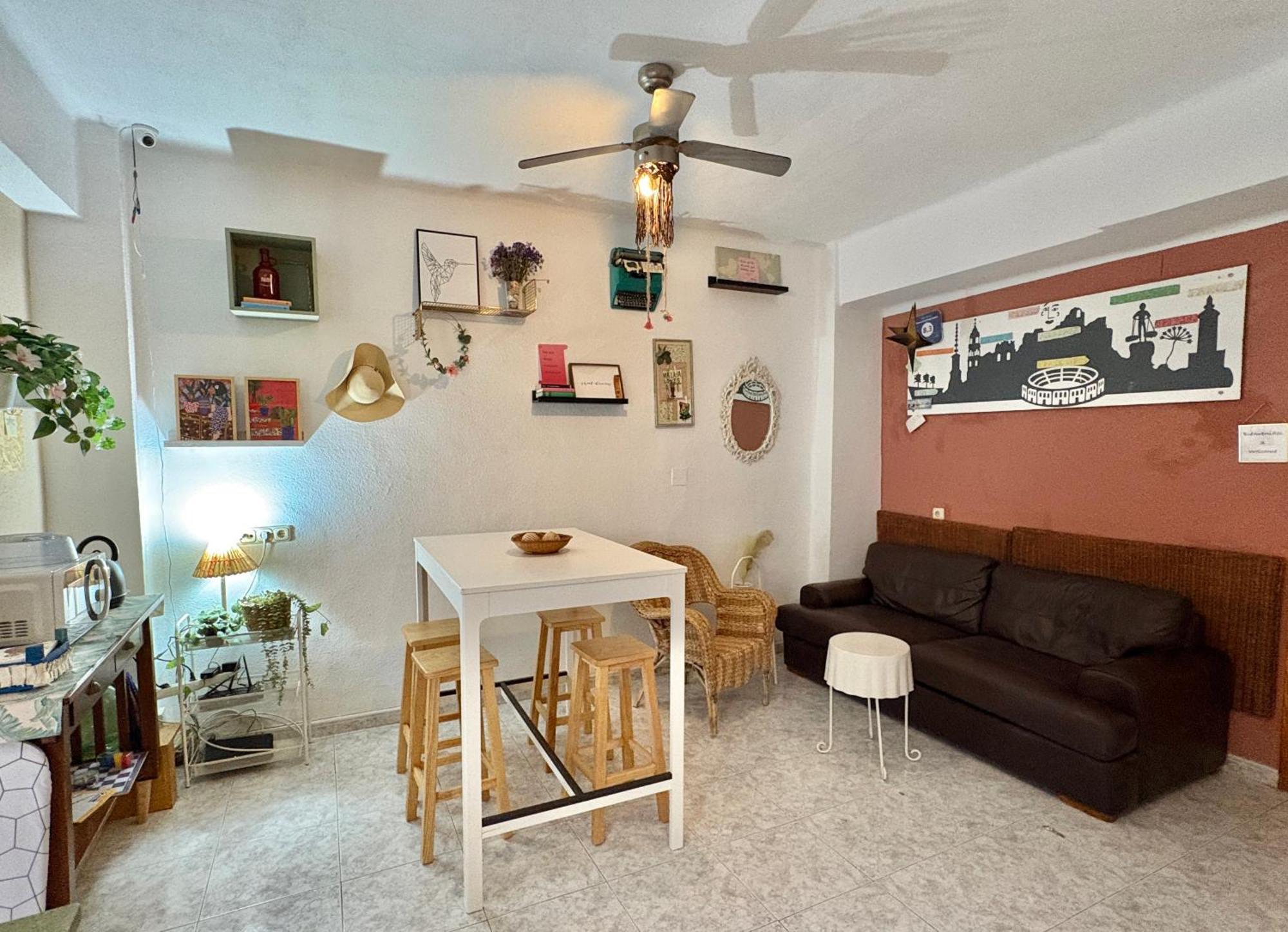 Habitacion En Calle Molino Málaga Buitenkant foto