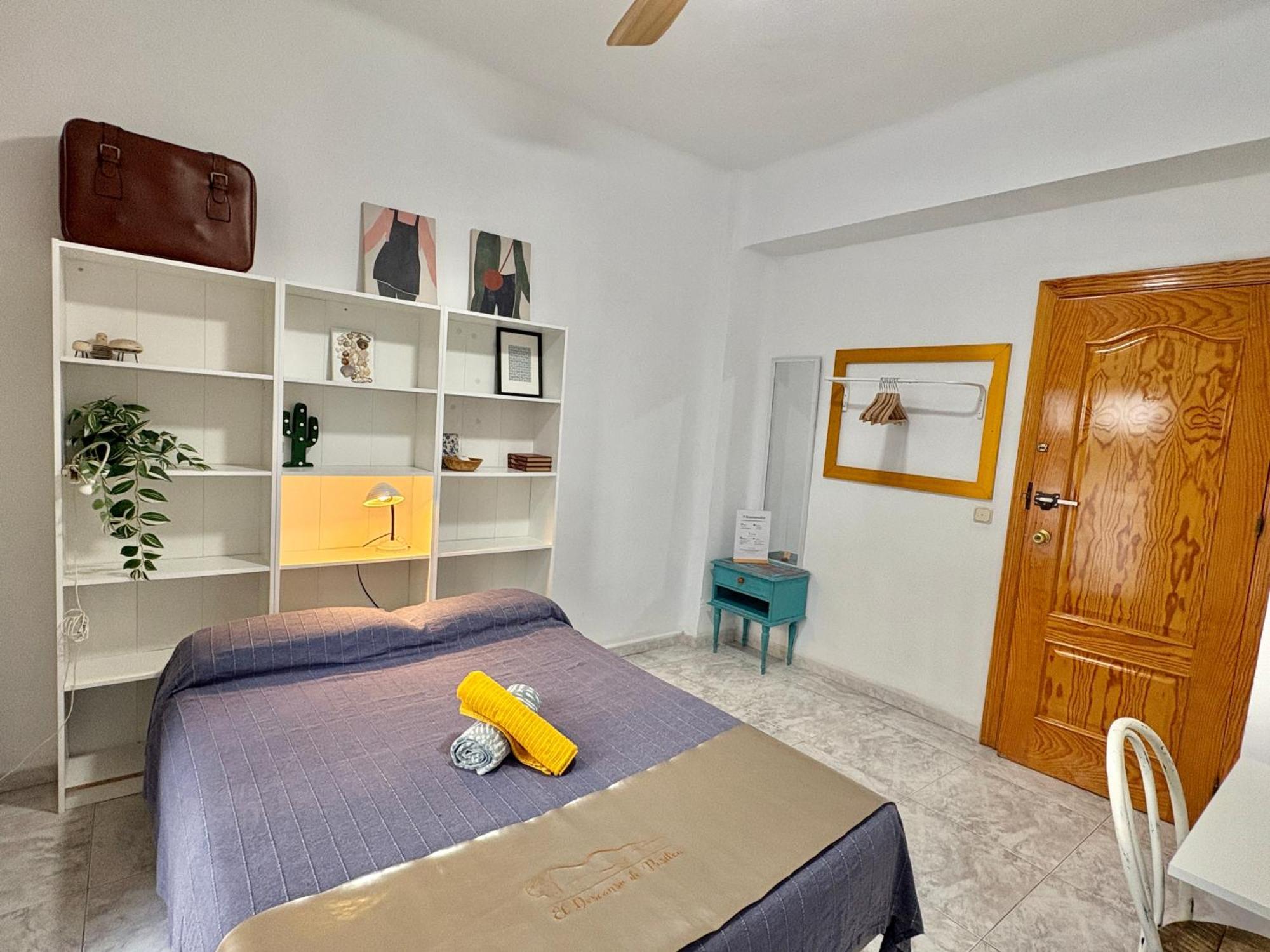 Habitacion En Calle Molino Málaga Buitenkant foto